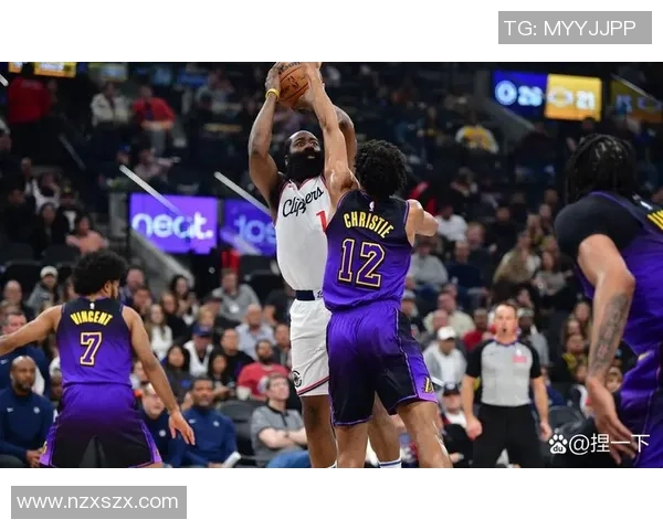 2017年NBA季后赛马刺与雷霆激战四场精彩回顾与分析